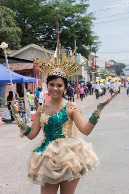 Belleza sureña: Hermosas jovencitas engalanaron el 177 aniversario de la ciudad de Choluteca