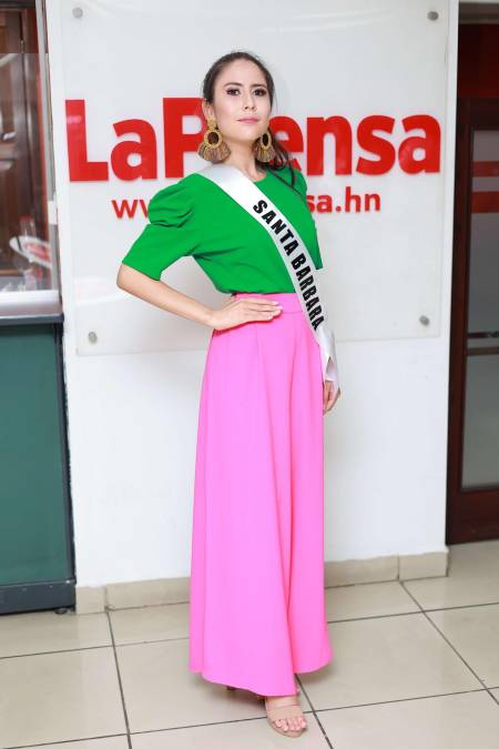 Miss Santa Bárbara. Karla Perdomo (24 años) - Radica en el municipio de Quimistán y es licenciada en Nutrición.