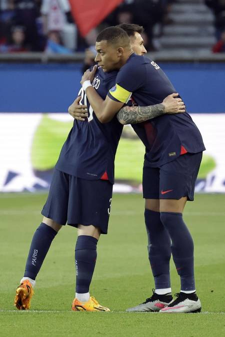 El adiós de Messi en el PSG, silbado, homenaje a Sergio Rico y Ramos feliz