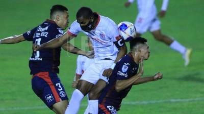 Jerry Bengtson fue bien marcado por la zaga defensiva del Motagua