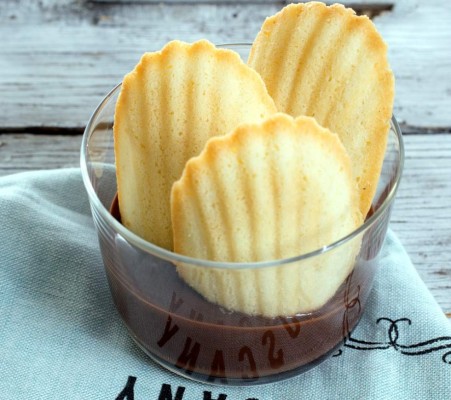 Galletas con crema de chocolate