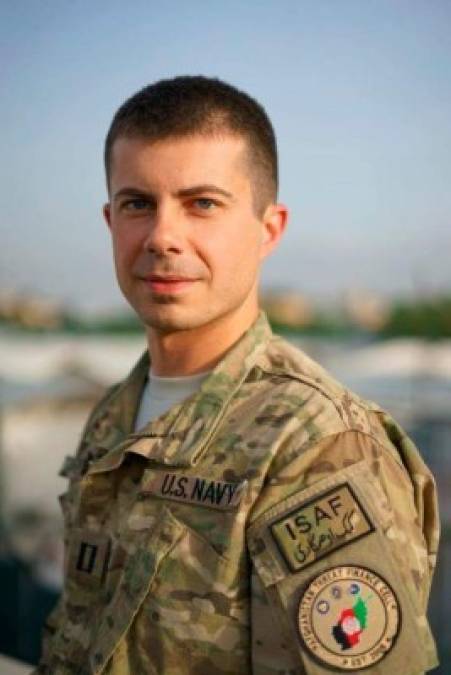 Cuando Buttigieg anunció en enero que sería candidato a las presidenciales, nadie conocía a este exmilitar de 37 años que también fue alcalde de la pequeña ciudad de South Bend, en el estado de Indiana, la cual se jacta de haber revitalizado.