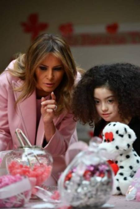 Los niños se mostraron encantados con la visita de Melania.