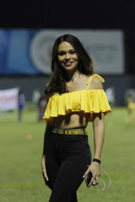 Sirey Morán: La ex Miss Honduras en el 2016 es una hermosa aficionada al Real España.