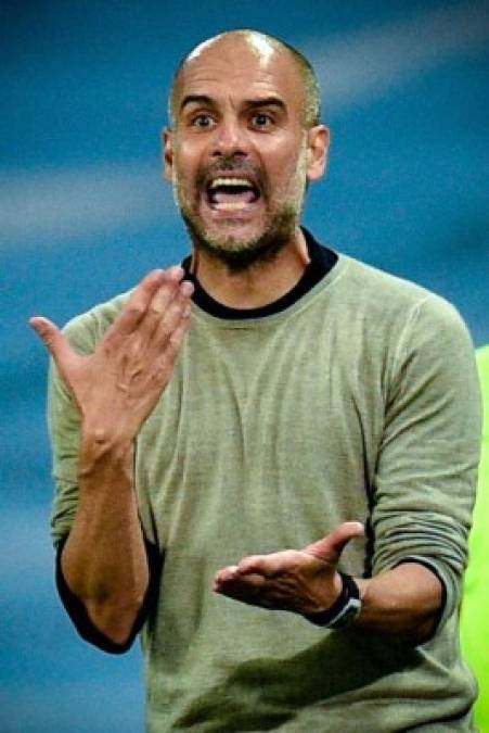 Pep Guardiola vivió de manera muy intensa el partido a pie de campo.