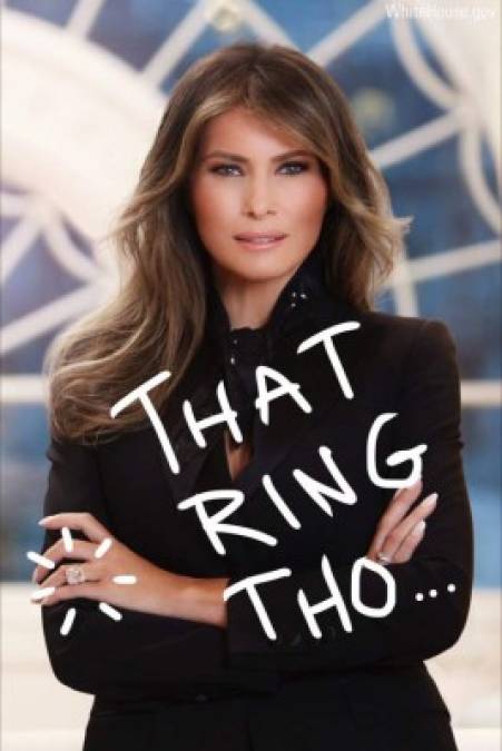La primera dama utilizó su anillo de 25 quilates que el presidente Trump le regaló en su décimo aniversario de boda. El diamante está valorado en 3 millones de dólares.