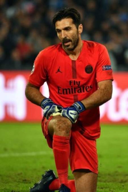 Gianluigi Buffon apoyará a Boca Juniors en la final contra River Plate, quiere que sea de la Copa Libertadores. El arquero de PSG no dudo en decir toda la verdad: hubiese jugado en Boca y, por la amistad que tiene con Tévez, eligió al Xeneize como su favorito.