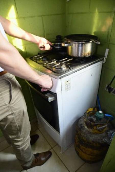 La falta de energía trastorna la vida normal de buen número de hondureños, que en algunos casos ni siquiera pueden cocinar sus alimentos.