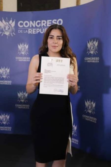 La diputada de 36 años fue reelecta en junio de 2019, ella ha introducido una docena de iniciativas en el Congreso de Guatemala.