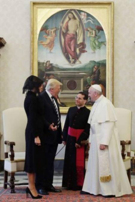 Las imágenes de la visita de Melania y Trump al Papa