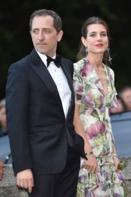 Carlota Casiraghi (29) y Gad Elmaleh (44).