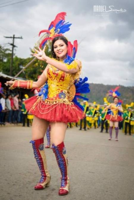 Diana Ruiz también eclipsó las redes sociales.