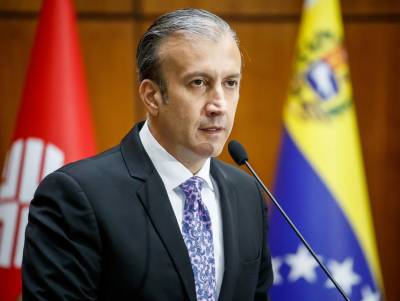 Fotografía de archivo fechada el 2 de diciembre de 2022 que muestra al exministro de Petróleo, Tareck El Aissami, durante una firma de acuerdos en Caracas (Venezuela).