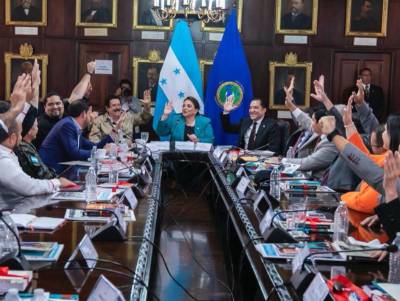 Foto de archivo del un Consejo de Ministros, precedido por la presidenta Xiomara Castro.