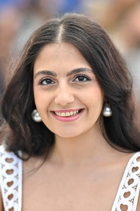 ¿Quién es Parastoo Ahmadi, la cantante condenada a 74 latigazos en Irán?
