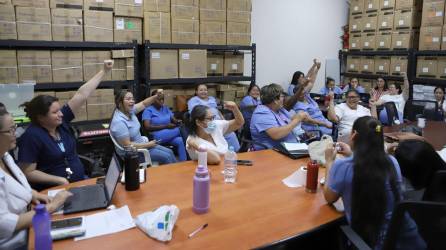 Enfermeras del Centro de Salud Paz Barahona exigen que se les de un reajuste salarial, pues es un derecho que Sesal debe honrar.
