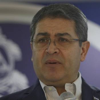 Juan Orlando Hernández fue hallado culpable de tres cargos relacionados con el narcotráfico este viernes en una corte de Nueva York Juan Orlando Hernández fue hallado culpable de tres cargos relacionados con el narcotráfico este viernes en una corte de Nueva York