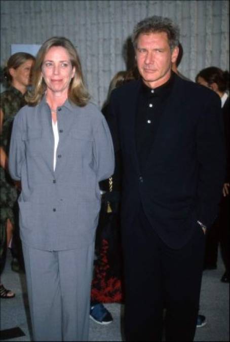 Harrison Ford y Melissa Mathison<br/>Acuerdo de divorcio: $85 millones de dólares<br/><br/>Uno de los matrimonios más estables de Hollywood finalizó en 2004 tras 21 años de vida en común. El actor y la guionista ocuparon por entonces el podium de los divorcios más costosos gracias a los 85 millones que percibió Mathison.<br/>