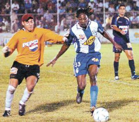 Victoria trituró al Motagua