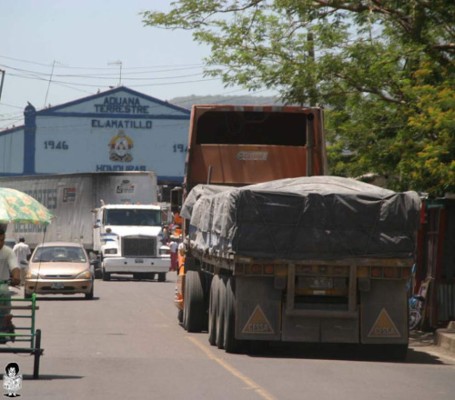 Atrasos en aduanas de Centroamérica elevan gastos de comercio