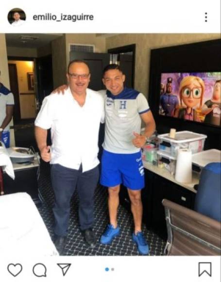 El defensor Emilio Izaguirre aprovechó la estadía en San Pedro Sula para visitar al doctor Óscar Benítez.