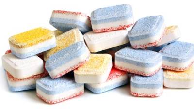 Si usa pastillas de detergentes en polvo o líquidas procure que no esté al alcance de los menores.