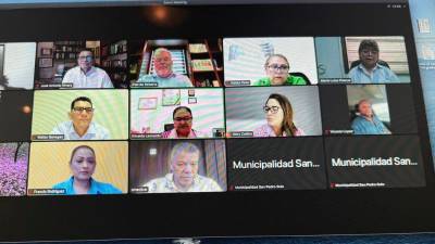 El ministerio público por su parte sigue realizando investigaciones en las dependencias.