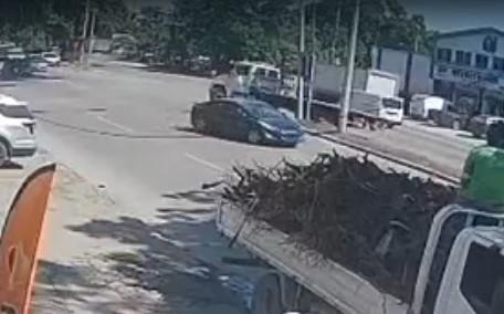 De los nervios quedé helada: Vendedoras de jugos de SPS se salvan de ser arrolladas otra vez