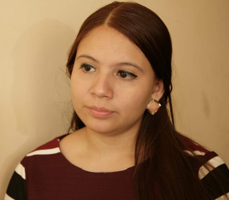 Unas 700 personas buscan un cargo en oficina de rentas