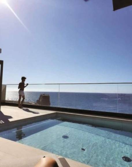 Georgina Rodríguez, pareja de Cristiano Ronaldo, ha compartido en su cuenta de Instagram detalles de como están viviendo la cuarentena.
