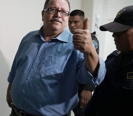 Exalcalde Óscar Kilgore recobra libertad tras 30 meses preso