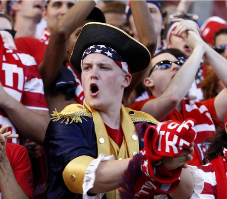 Estados Unidos es mundialista y deja a México al borde de la eliminación