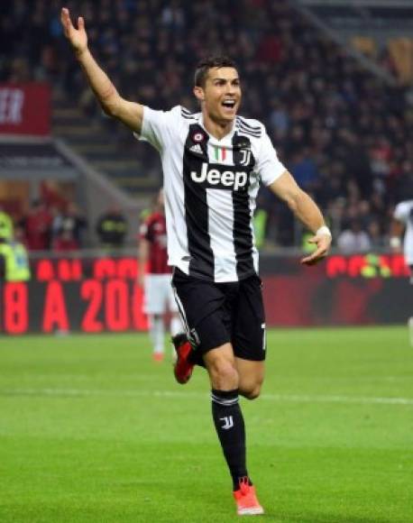 Cristiano Ronaldo, muy feliz festejando su gol en San Siro. Foto EFE