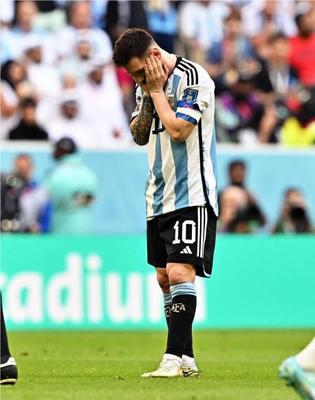 La tristeza de Lionel Messi por la dolorosa derrota de Argentina ante Arabia Saudita.