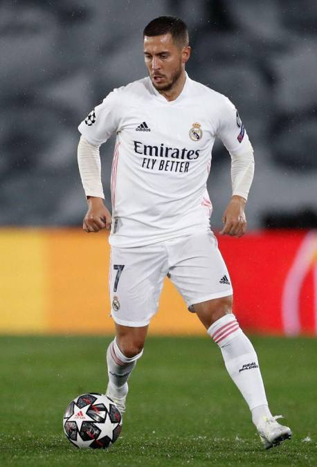 Según medios españoles, el Real Madrid habría puesto transferible al belga Eden Hazard. El club pondrá facilidades para su salida en el caso de que haya algún club interesados en él.