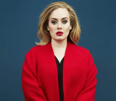 Adele revela que sufrió depresión postparto