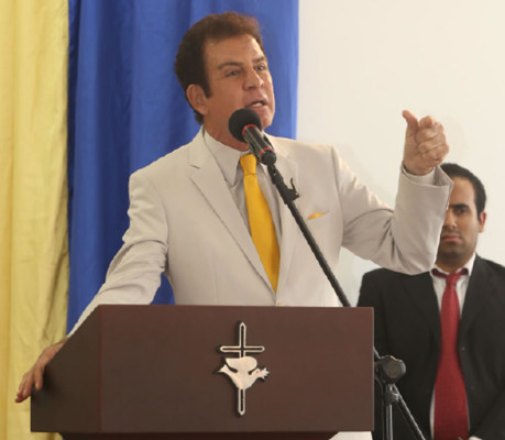 Nasralla ataca a Juan Orlando Hernández