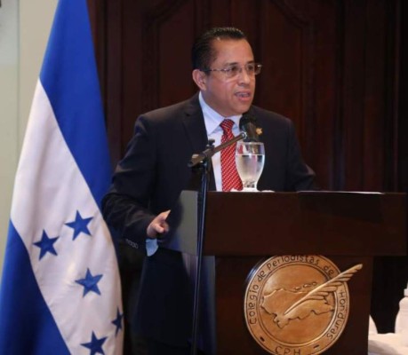 'Se está estableciendo un régimen de censura y autocensura”: CPH