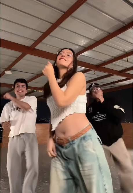 “Farmear aura”, el reto viral que convierte el estilo en competencias de plaza