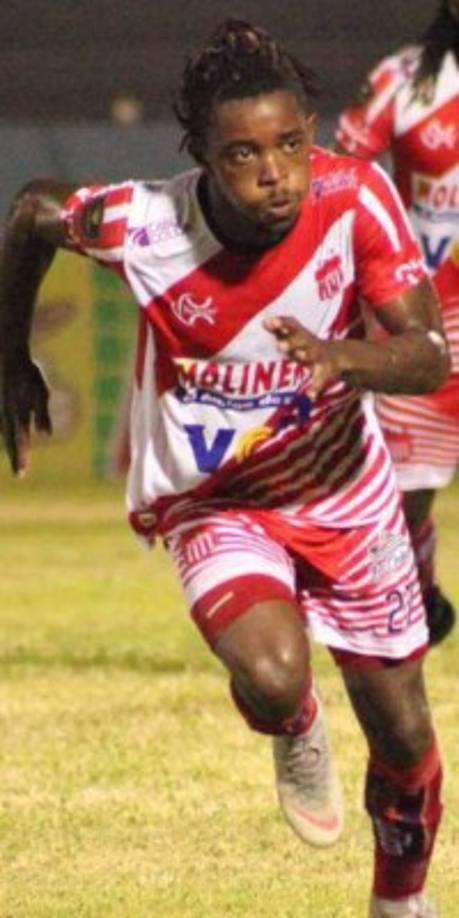 Wisdom Quaye: Lateral derecho que finaliza su contrato con el Vida en diciembre y ha revelado ofertas por parte del Real España: 'Tengo oferta del Real España, pero mi representante es quien se encarga de manejarme esas ofertas', confesó en Diario Diez.