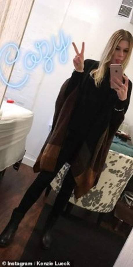 El conductor de la compañía que trasladó a la joven de 23 años, informó que la llevó hasta el parque Hatch, al norte de la metrópoli, donde se reunió con un hombre.