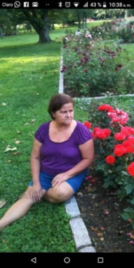 Claudia Cáceres también compartió en las redes sociales de La Prensa una fotografía de su mamá.