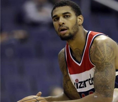 Herido de bala exjugador de la NBA