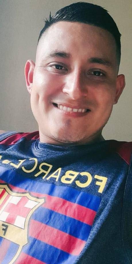 Compañeros de la institución policial lo recuerdan como un agente comprometido con su labor. 