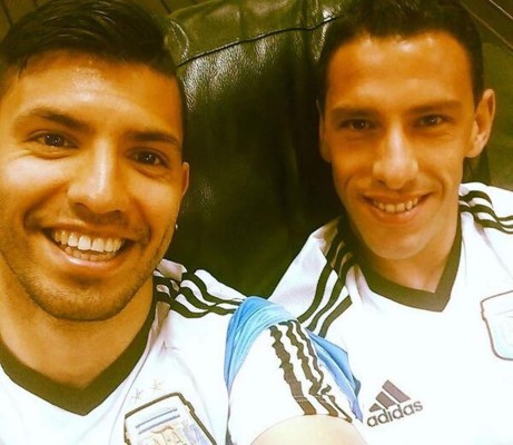 En el mundial de los selfies, nadie como Kun Agüero