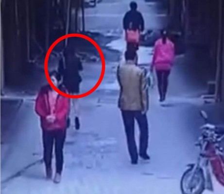 Enfermo sexual ataca a mujer y la deja desnuda en la calle