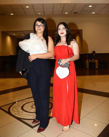 Waldina Oliva y Arcely Alfaro