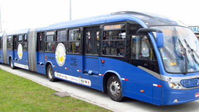 Este tipo de buses utilizan en Curitiba, Brasil, así serán los que tendrá San Pedro Sula.