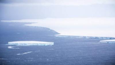 El gigantesco iceberg, apodado A68a, está en camino a chocar con la isla Georgia del Sur, un remoto territorio británico de ultramar frente a América del Sur.