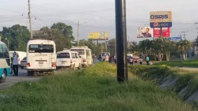 Los transportistas dijeron que mantendrán el paro hasta que las autoridades atiendan satisfactoriamente sus reclamos.